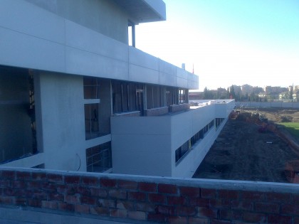 Vista del edificio desde una de las terrazas de la primera planta