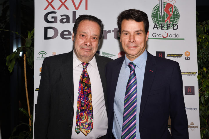 Antonio Barragán, secretario de la AEPD Granada, y Federico Sánchez Aguilera, director gerente de Emasagra 