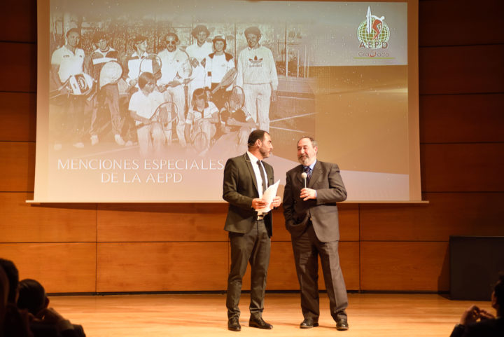 El presidente de la RST, Rafael Peregrín, en el homenaje por el centenario del club 