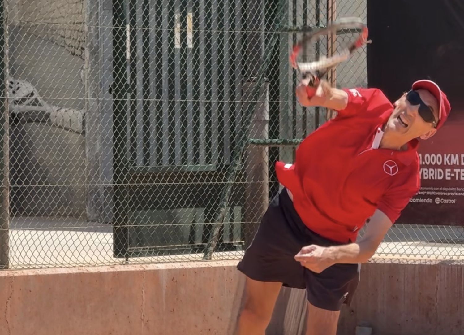 Víctor Romero organizó el IX Trofeo Campus Tenis AGPD... y se batió el cobre en la tierra batida